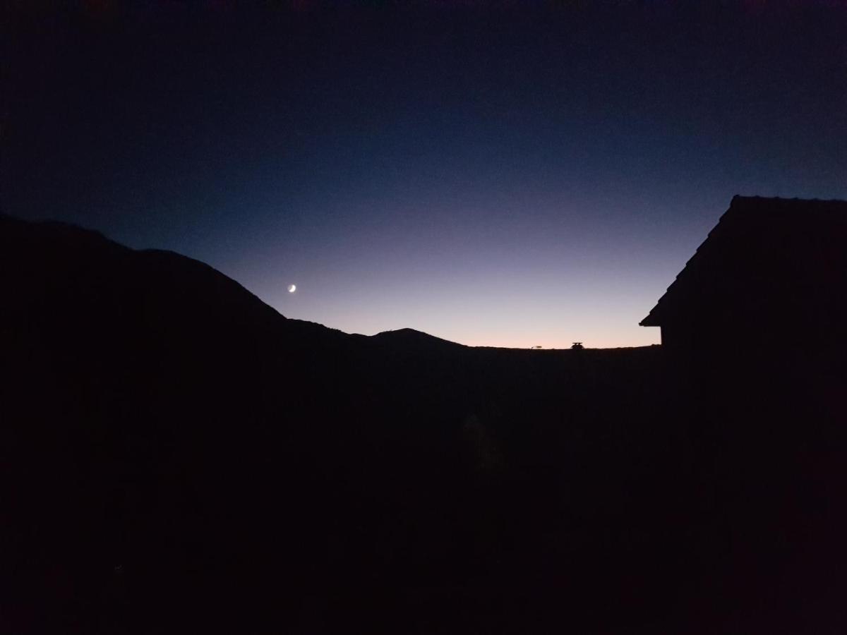 Kuca Za Odmor Dobrila Hotell Jelsa  Exteriör bild