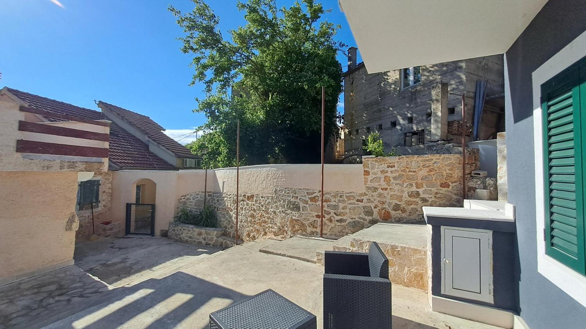 Kuca Za Odmor Dobrila Hotell Jelsa  Exteriör bild